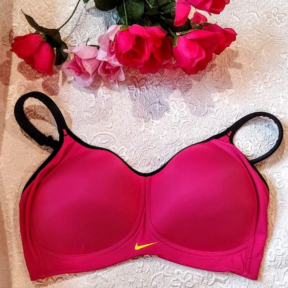 Nike Other - NIKE sports bra 36DD